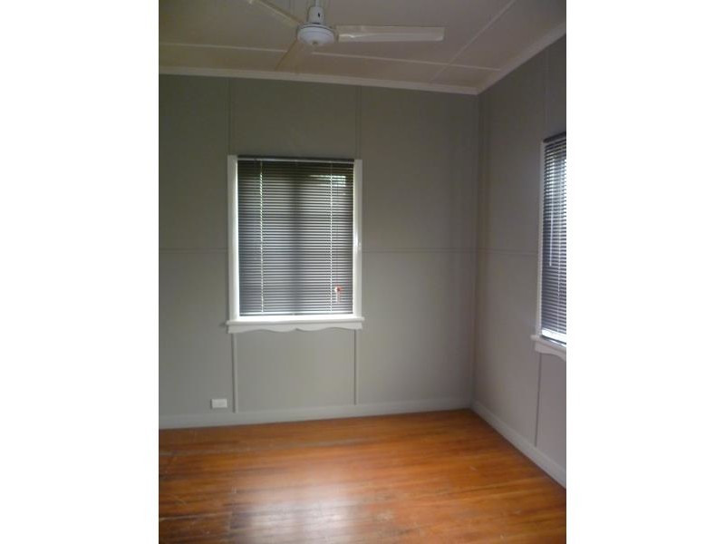 111 Edington Street, Berserker QLD 4701